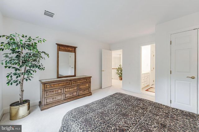 1051 NORTHFALLS CT, Great Falls, VA 22066