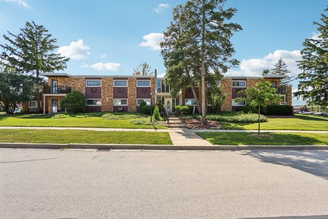 1320A LORE Lane 204, Lombard, IL 60148