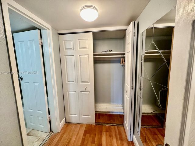 26 Diplomat Parkway 2368, Hallandale Beach, FL 33009