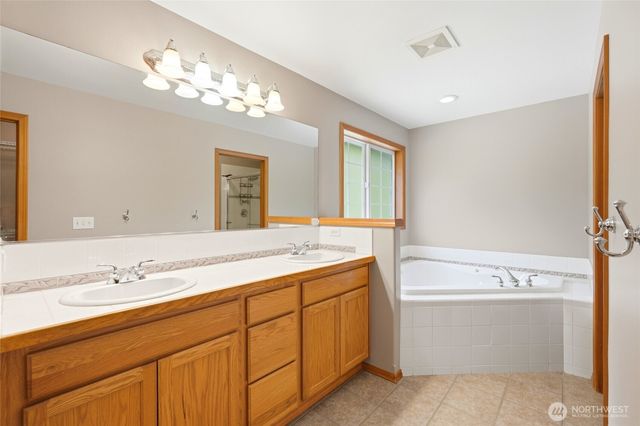 8206 211th Avenue SE, Snohomish, WA 98290
