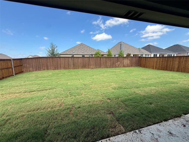 209 Comfort Drive, Godley, TX 76044