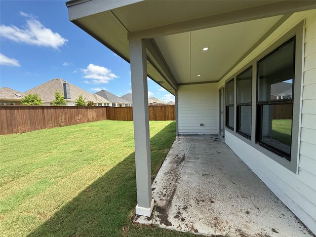 209 Comfort Drive, Godley, TX 76044