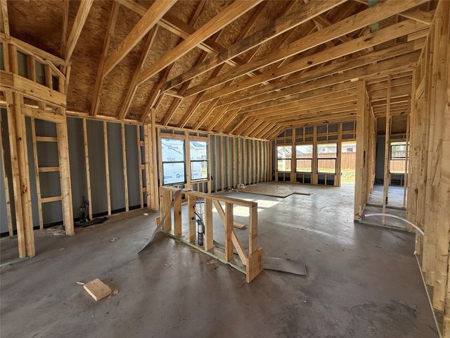 209 Comfort Drive, Godley, TX 76044