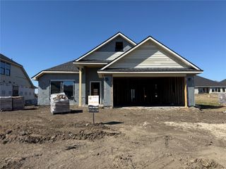 209 Comfort Drive, Godley, TX 76044