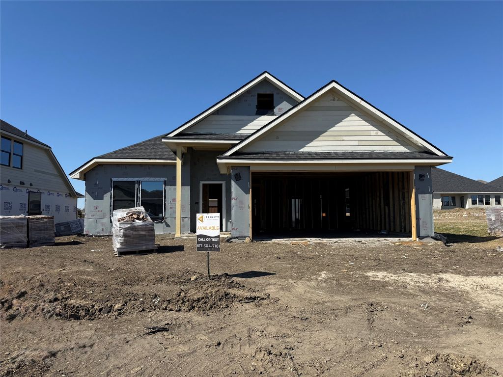 209 Comfort Drive, Godley, TX 76044