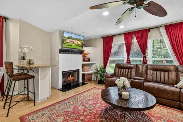 22733 STALLION DRIVE, Sorrento, FL 32776