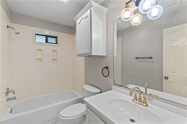 1417 Prosperity Drive, Edinburg, TX 78541