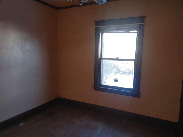 3616 N 16th STREET, Milwaukee, WI 53206