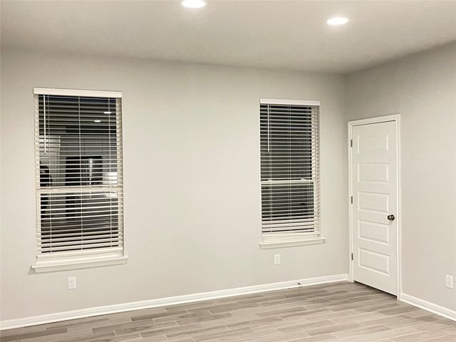 316 McLintock RD, Jarrell, TX 76537