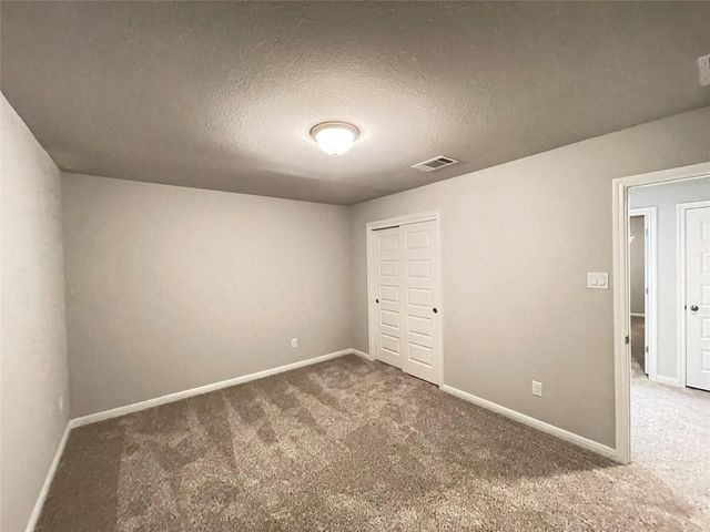 316 McLintock RD, Jarrell, TX 76537