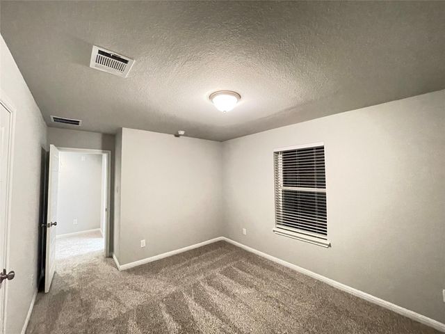 316 McLintock RD, Jarrell, TX 76537