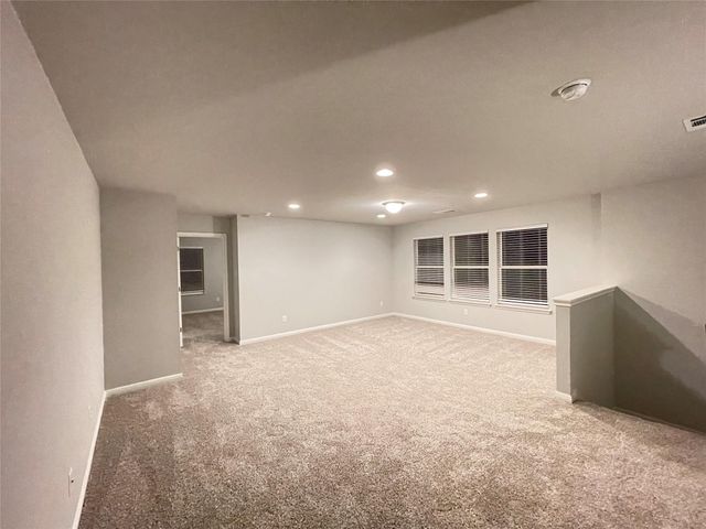 316 McLintock RD, Jarrell, TX 76537