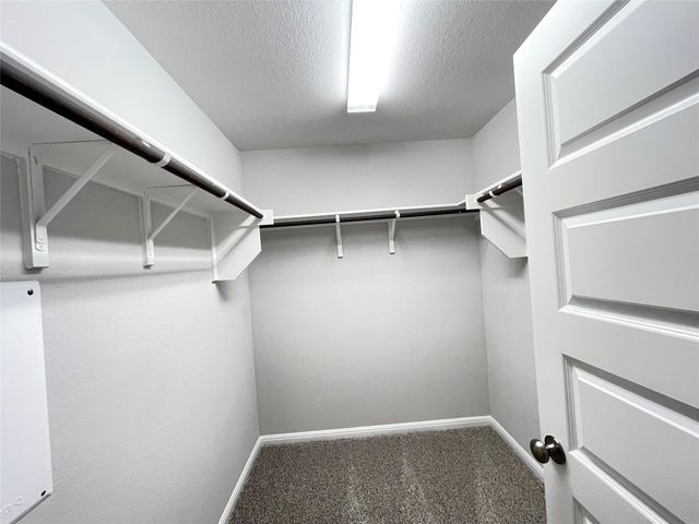 316 McLintock RD, Jarrell, TX 76537