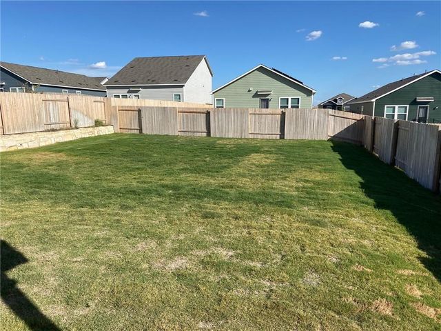 316 McLintock RD, Jarrell, TX 76537