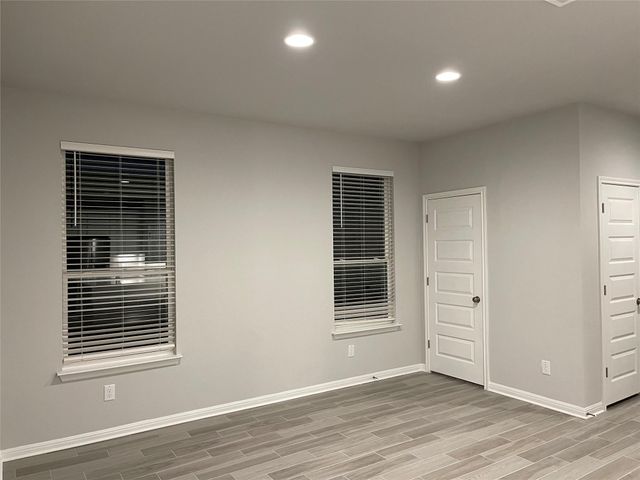 316 McLintock RD, Jarrell, TX 76537