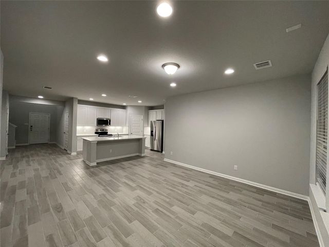 316 McLintock RD, Jarrell, TX 76537