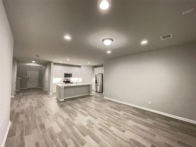 316 McLintock RD, Jarrell, TX 76537