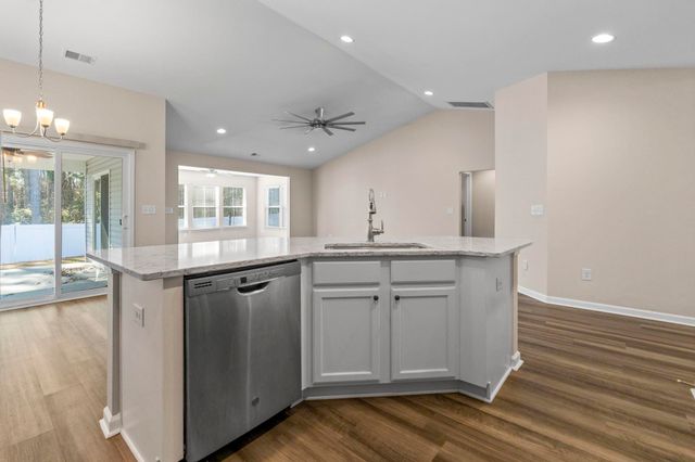 3725 Park Pointe Ave., Little River, SC 29566