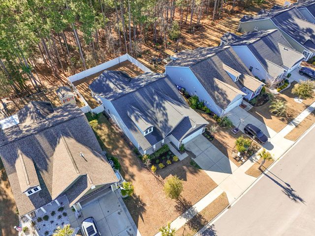 3725 Park Pointe Ave., Little River, SC 29566