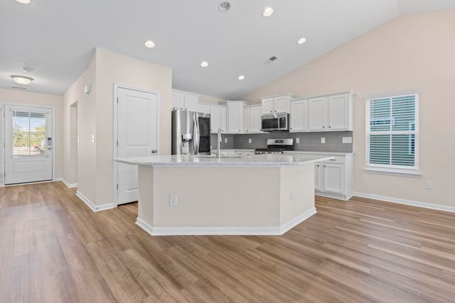 3725 Park Pointe Ave., Little River, SC 29566