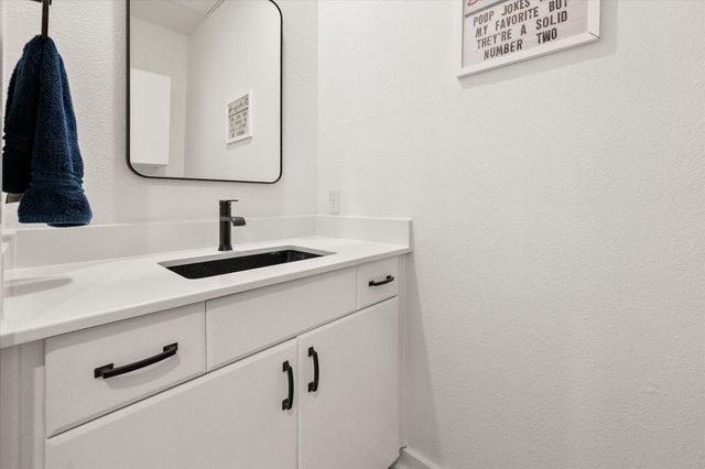 6907 Sumner Street, The Colony, TX 75056