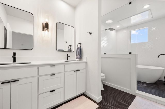 6907 Sumner Street, The Colony, TX 75056