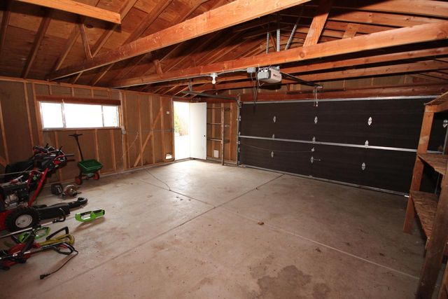 8645 S Riverton ROAD, Oak Creek, WI 53154