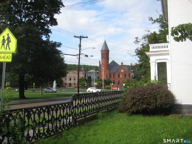 9 Chelsea Parade South, Norwich, CT 06360