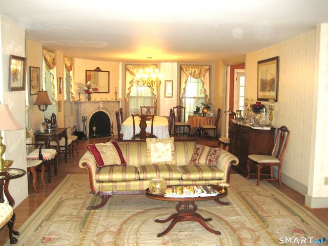 9 Chelsea Parade South, Norwich, CT 06360