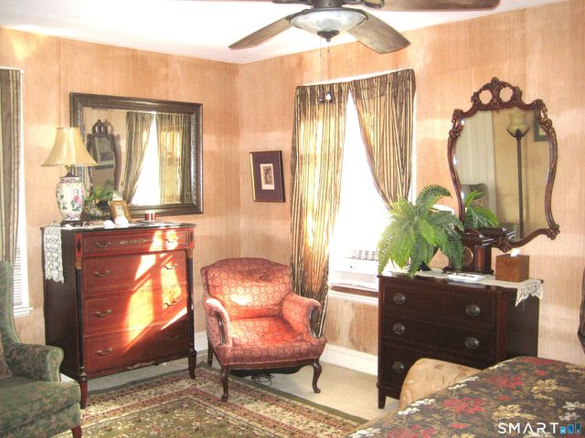 9 Chelsea Parade South, Norwich, CT 06360