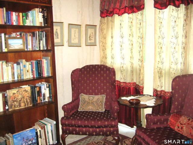 9 Chelsea Parade South, Norwich, CT 06360