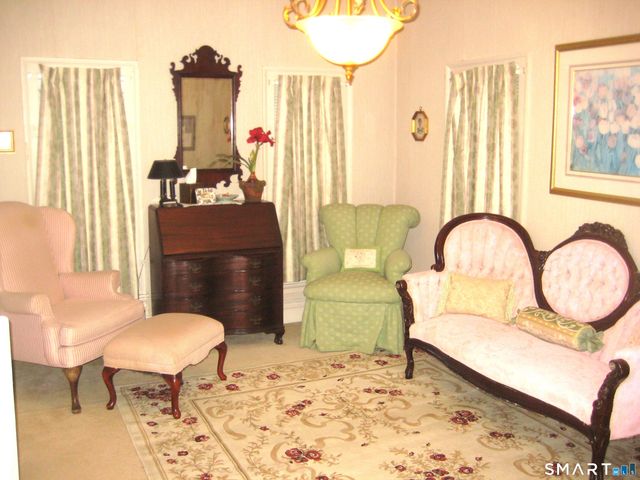 9 Chelsea Parade South, Norwich, CT 06360