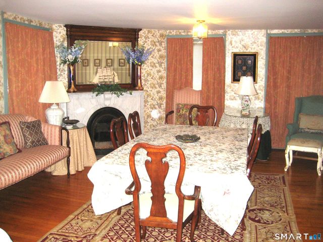 9 Chelsea Parade South, Norwich, CT 06360