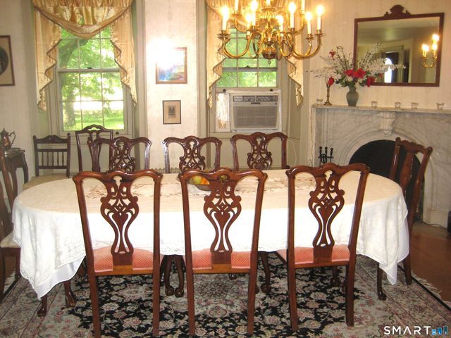 9 Chelsea Parade South, Norwich, CT 06360