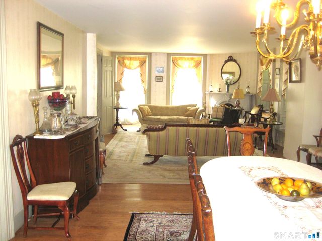 9 Chelsea Parade South, Norwich, CT 06360