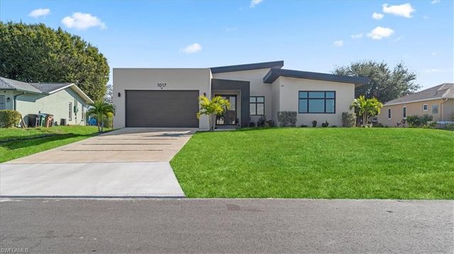 1017 NE 4th PL, Cape Coral, FL 33909