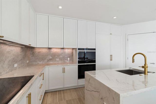 3101 BAYSHORE BOULEVARD 2104, Tampa, FL 33629