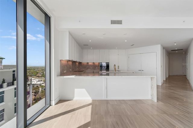 3101 BAYSHORE BOULEVARD 2104, Tampa, FL 33629