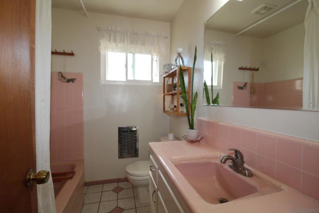 6110 Amaya Dr, La Mesa, CA 91942