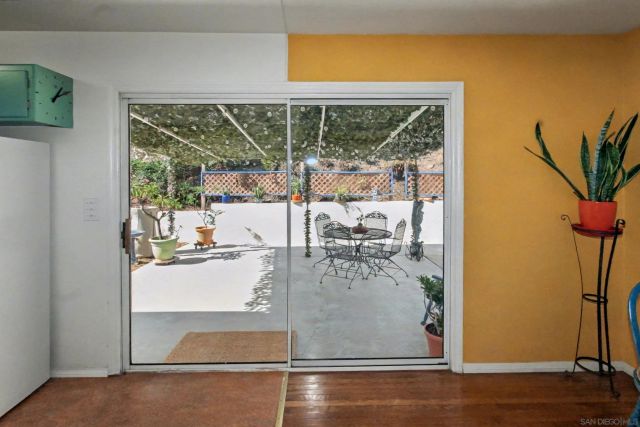 6110 Amaya Dr, La Mesa, CA 91942