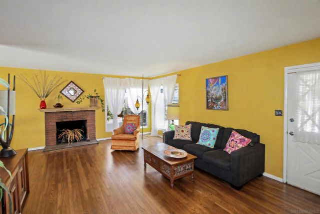 6110 Amaya Dr, La Mesa, CA 91942