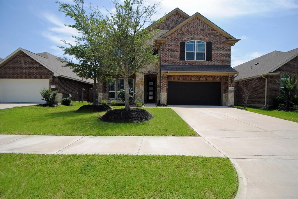 8834 Arch Rock Drive, Cypress, TX 77433