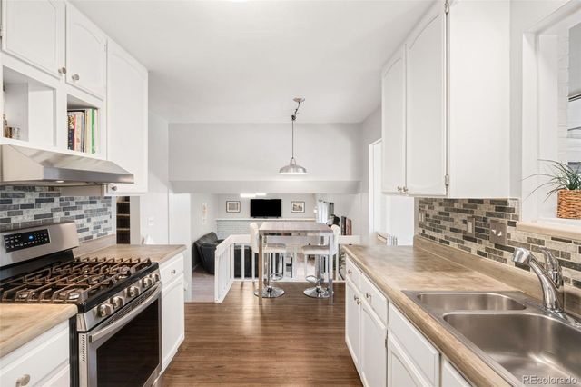1658 S Ironton Street, Aurora, CO 80012