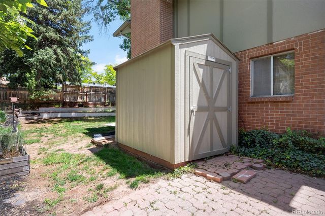 1658 S Ironton Street, Aurora, CO 80012