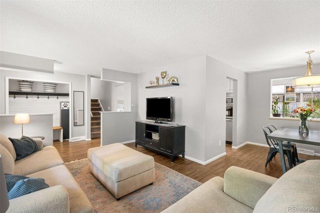 1658 S Ironton Street, Aurora, CO 80012
