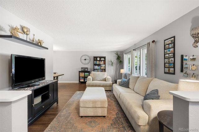 1658 S Ironton Street, Aurora, CO 80012