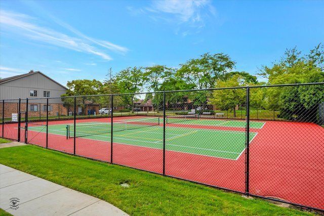 7762 W Arquilla Drive 2B, Palos Heights, IL 60463