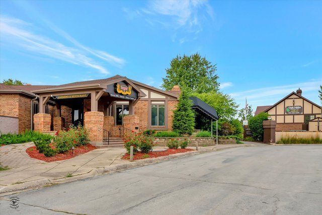 7762 W Arquilla Drive 2B, Palos Heights, IL 60463