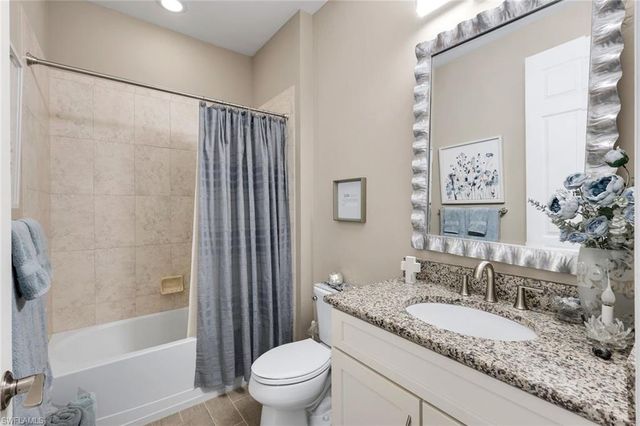 16345 Camden Lakes CIR, Naples, FL 34110