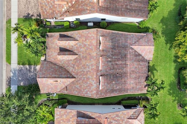 16345 Camden Lakes CIR, Naples, FL 34110